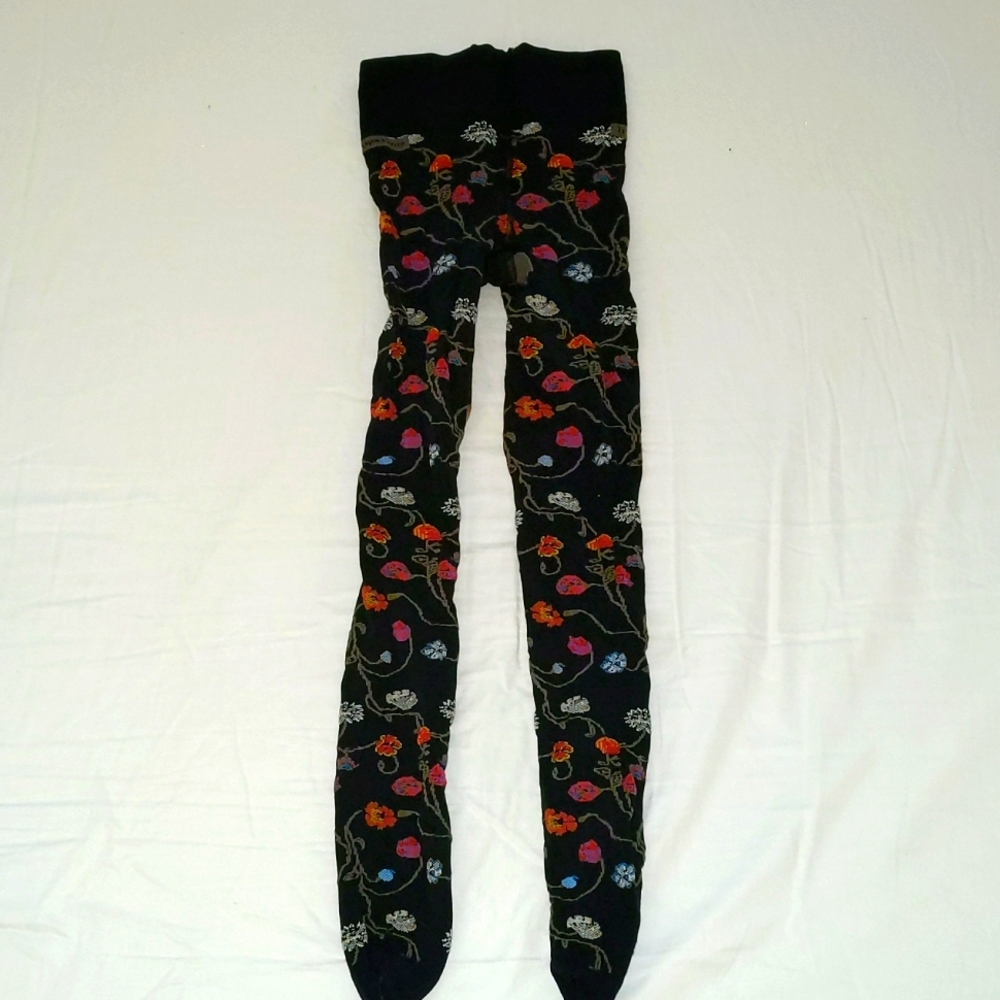 Romantic black w flower patterned tights, size S/M